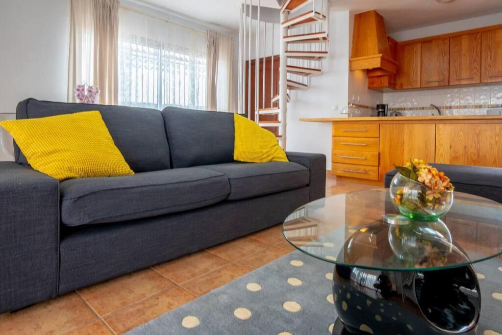 Villa Iris Каляо Салвахе Екстериор снимка