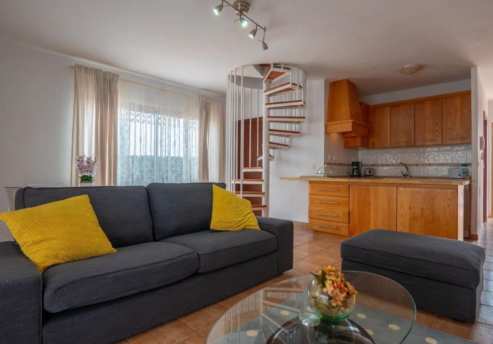 Villa Iris Каляо Салвахе Екстериор снимка